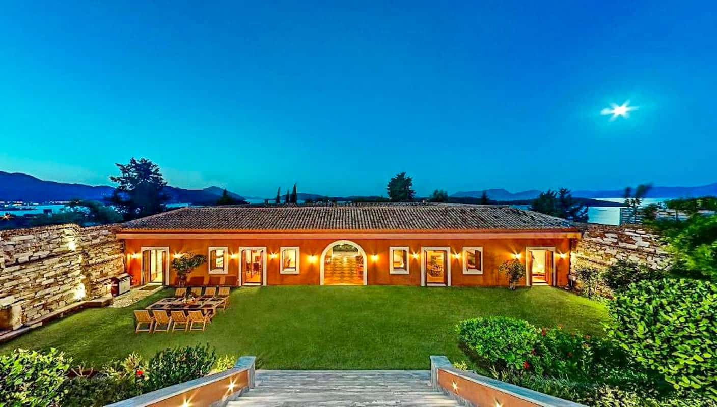Who built this villa for Christina Onassis opposite Scorpio, Lefkada
