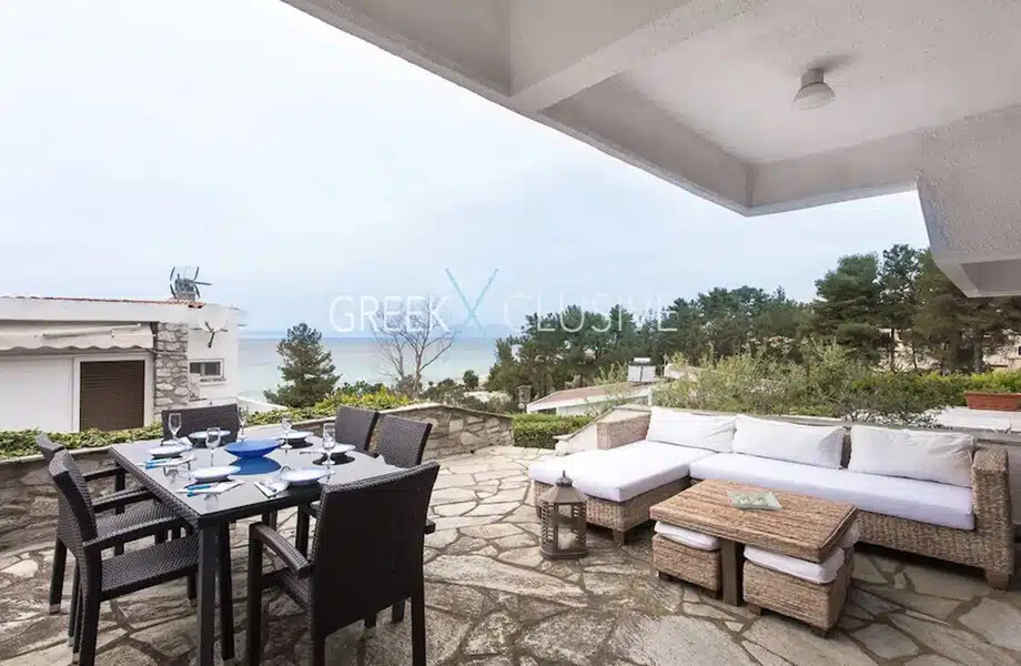 House for sale near the sea in Halkidiki , Kallithea Kassandra