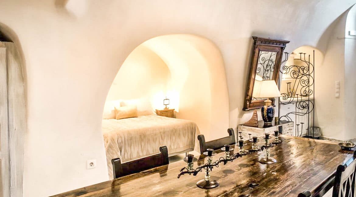 Luxury Hotel for Sale Oia, Foinikia Santorini 2