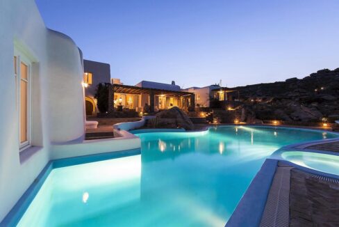 Luxury Sea View Villa , Agrari Mykonos, Mykonos Properties, Luxury Estates Mykonos Greece, Buy Property in Mykonos 6