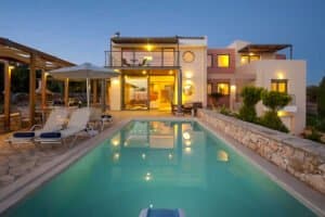 Luxury Villa in Rethymno Crete for sale. Properties in Crete