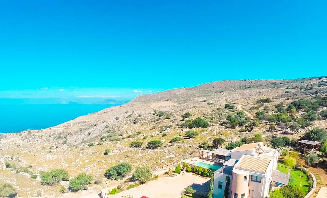 Luxury Villa in Rethymno Crete for sale.  Properties in Crete 22