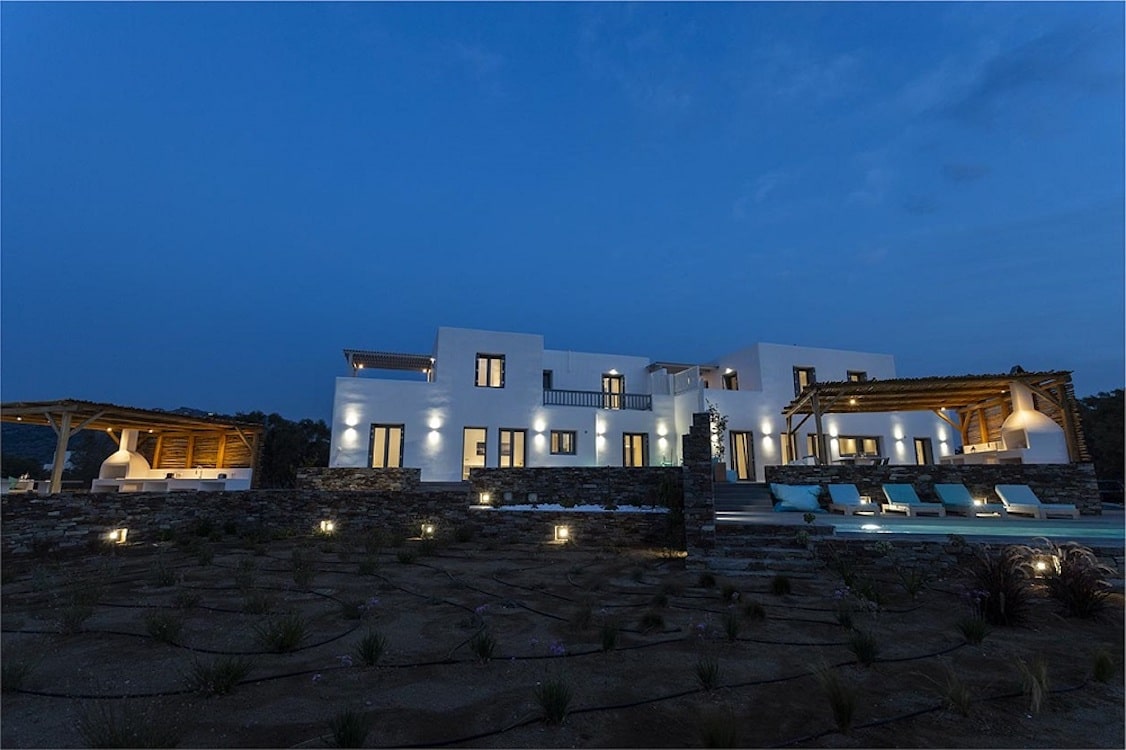 Naxos Real Estate Listings