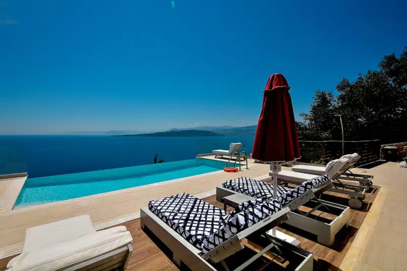 Luxury Villa for Sale in Nissaki Corfu, East / North  Corfu in 39.726650828933,19.907274147955,18