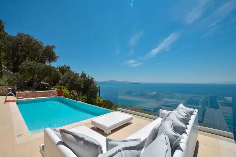 Luxury Villa for Sale in Nissaki Corfu, East / North  Corfu in 39.726650828933,19.907274147955,18