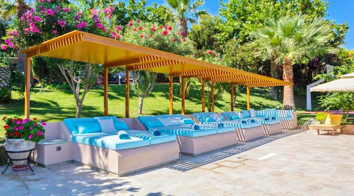 Seafront Villa in Zakynthos for sale 24