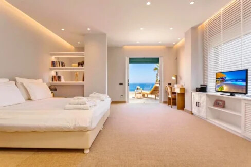 Seafront Villa in Zakynthos for sale 32