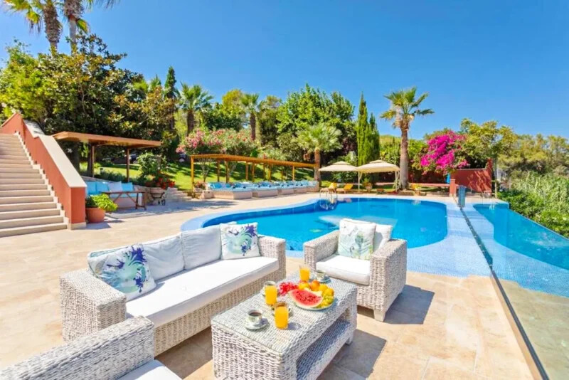 Seafront Villa in Zakynthos for sale