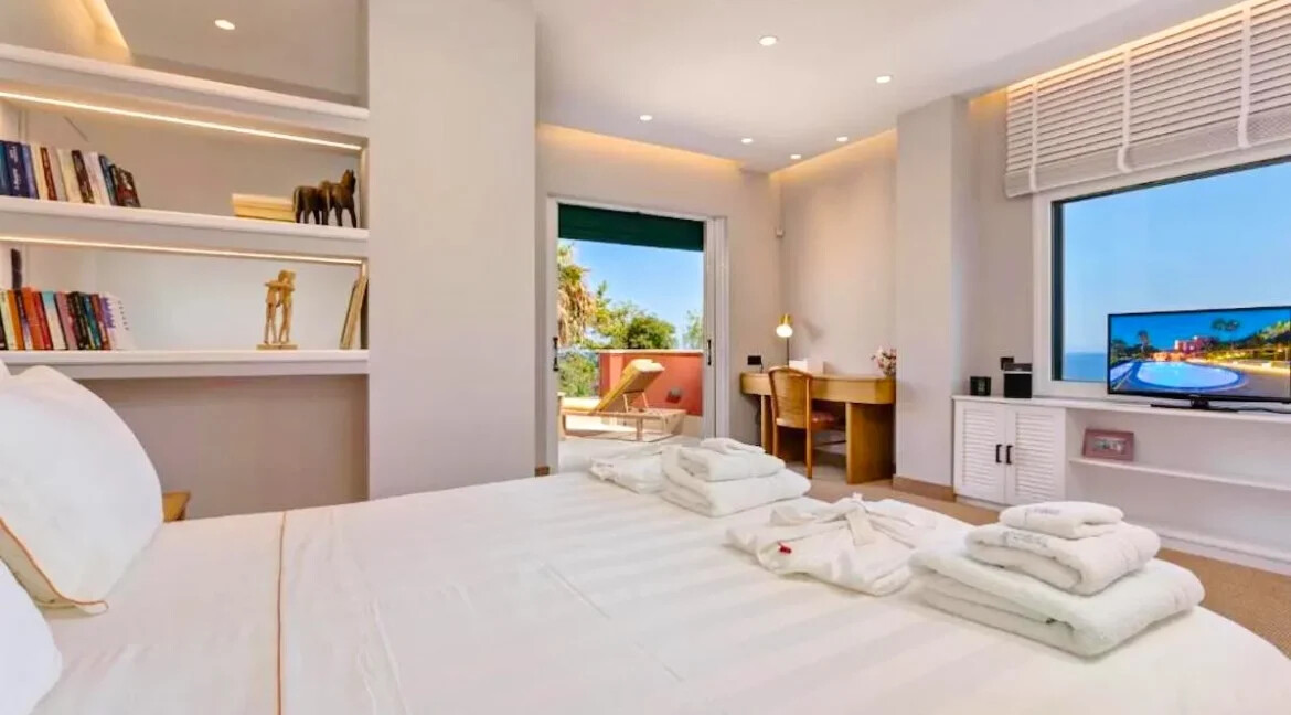 Seafront Villa in Zakynthos for sale 6