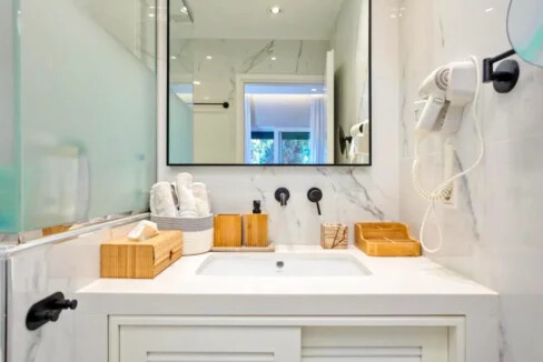 Seafront Villa in Zakynthos for sale 8