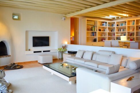 Top Hill Property in Mykonos Greece. Best Villas for Sale in Mykonos Island. Mykonos  Realty 26