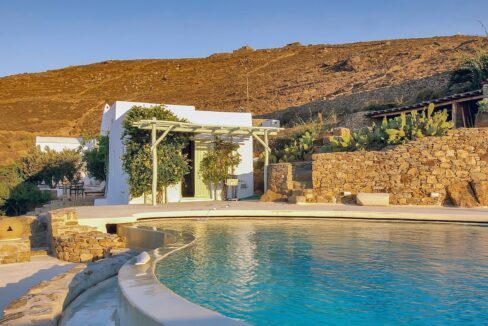 Top Hill Property in Mykonos Greece. Best Villas for Sale in Mykonos Island. Mykonos  Realty 33