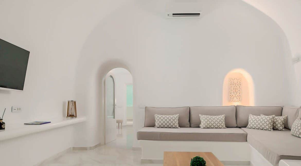 Villa For Sale in Santorini Island. Cave House Imerovigli Santorini 5