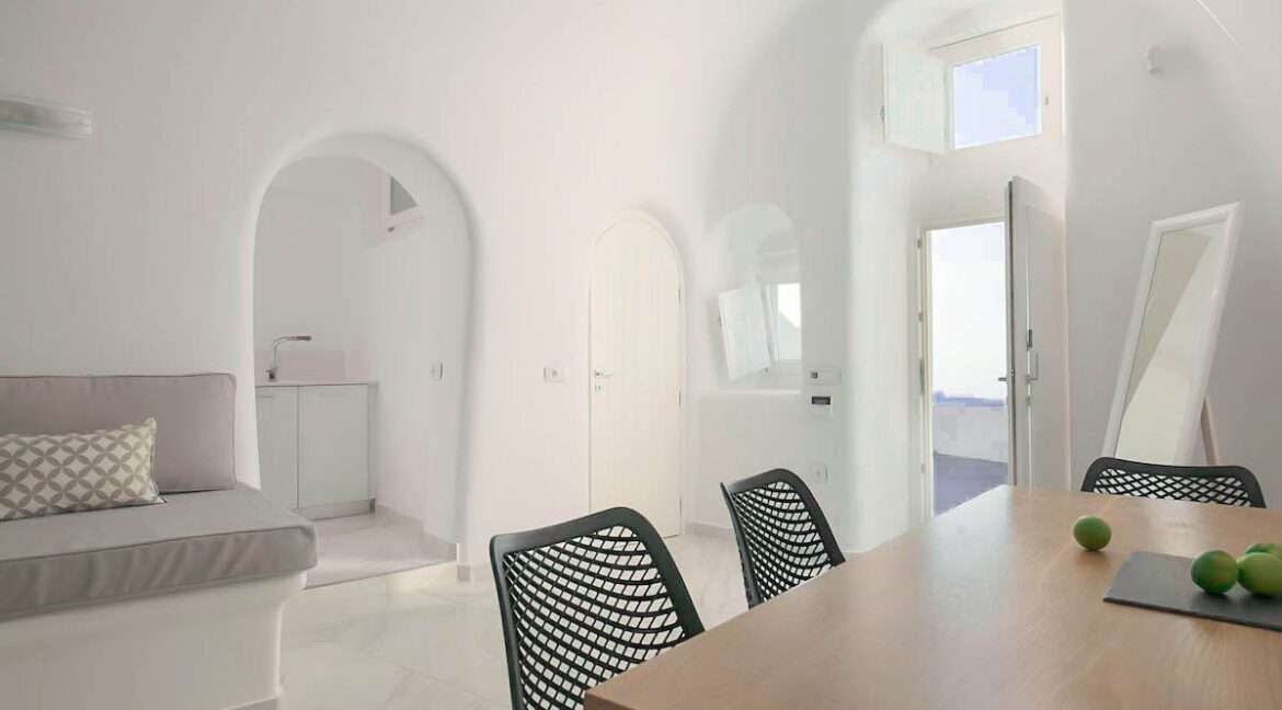 Villa For Sale in Santorini Island. Cave House Imerovigli Santorini 9