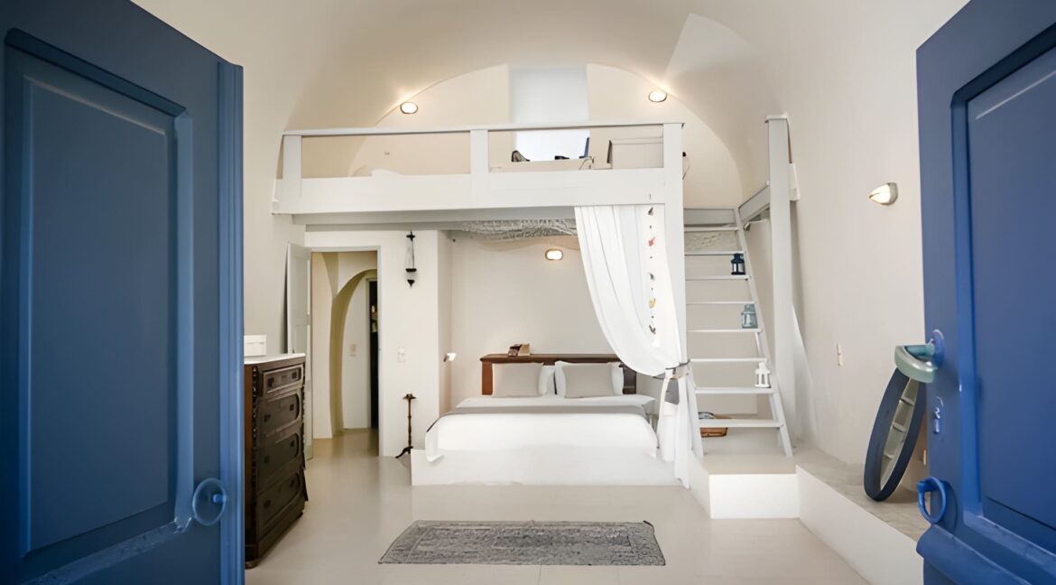 Villa at Finikia area of Oia, Santorini