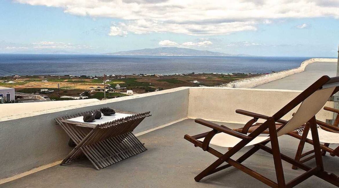 Villa at Finikia area of Oia, Santorini 5