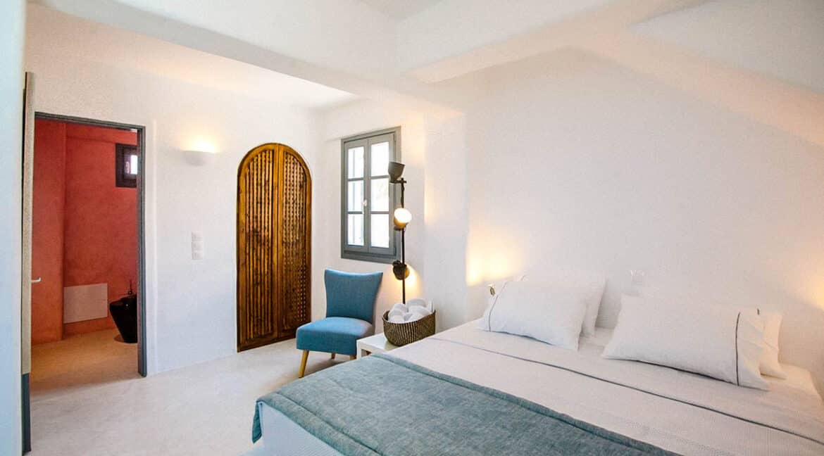 Villa for Sale in Santorini Caldera Akrotiri 2