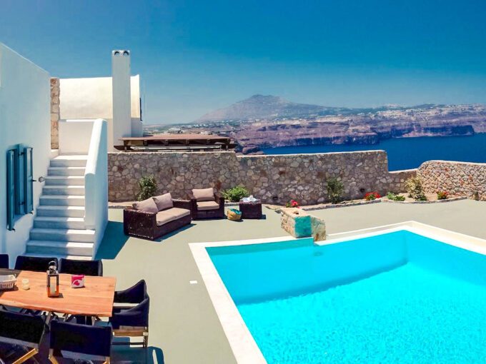 Villa for Sale in Santorini Caldera Akrotiri 1