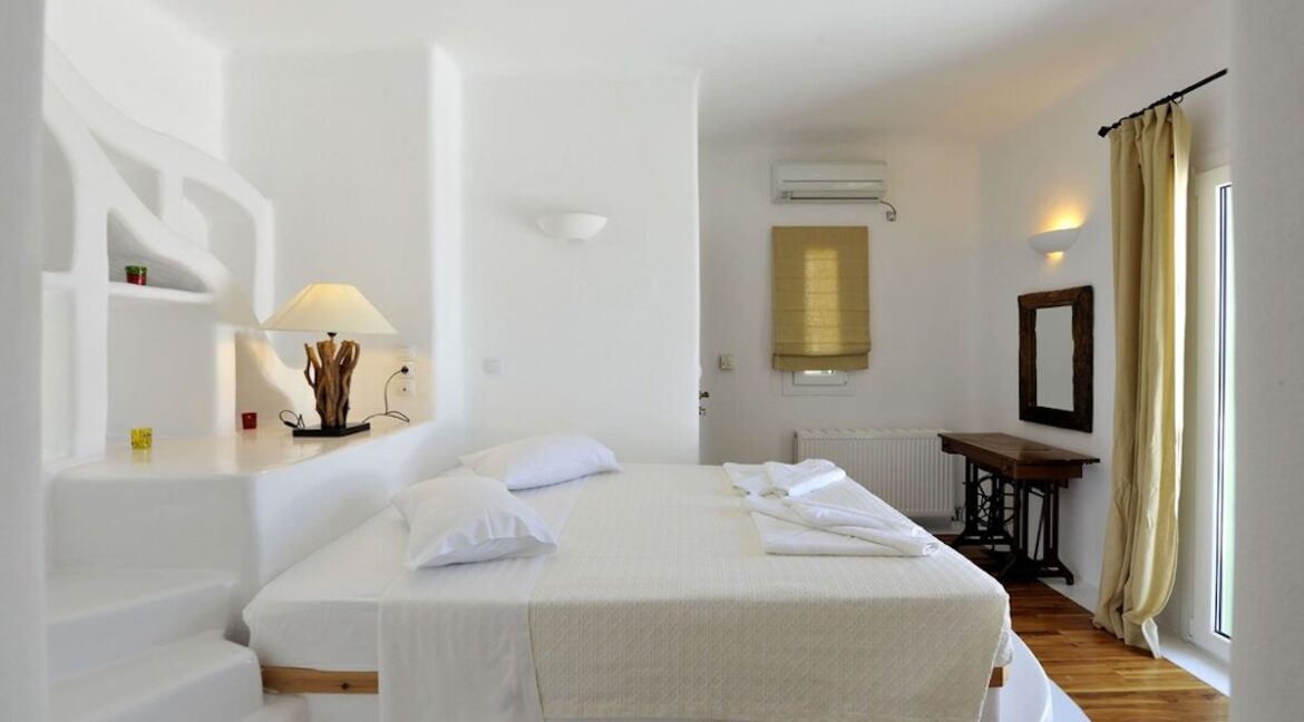 Villa in Paros with panoramic views. Luxury Estates in Paros Greece, Luxury Properties Paros Greece 9