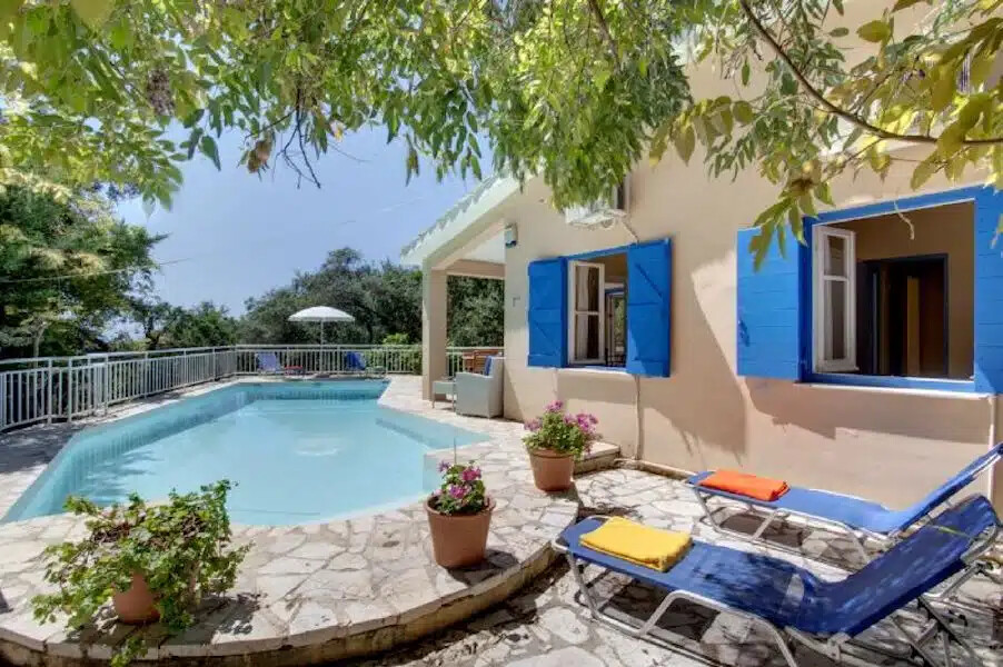 2bedroom Villa with private pool, Nissaki Corfu, Corfu Property