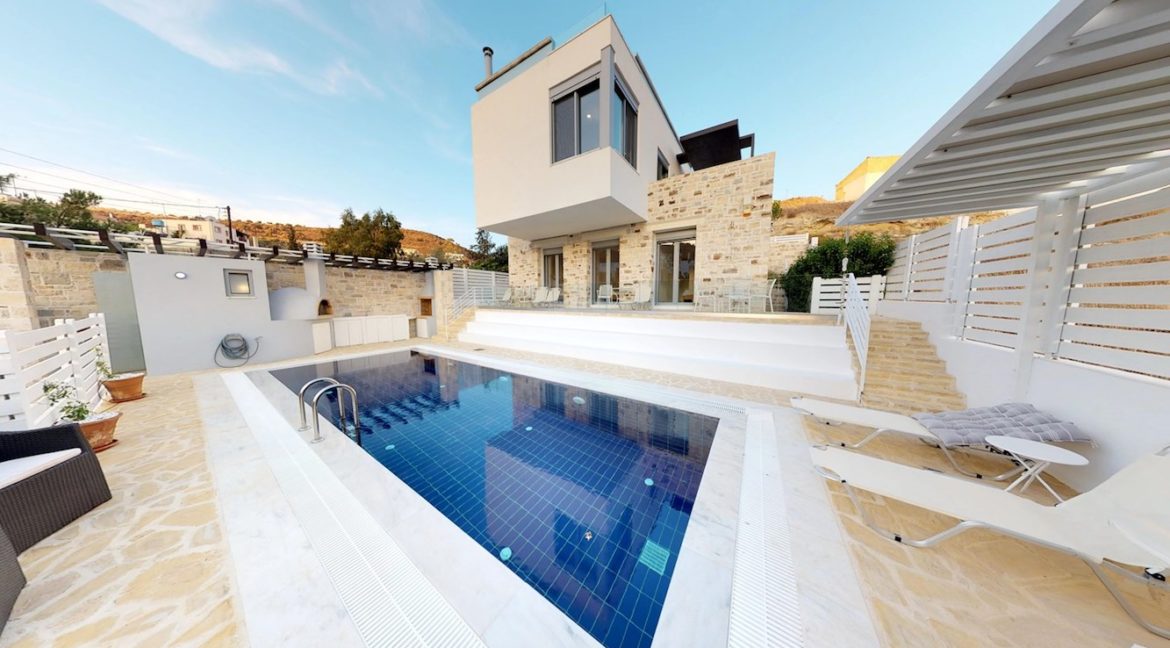House for Sale Crete with Pool, Properties Crete Greece 1