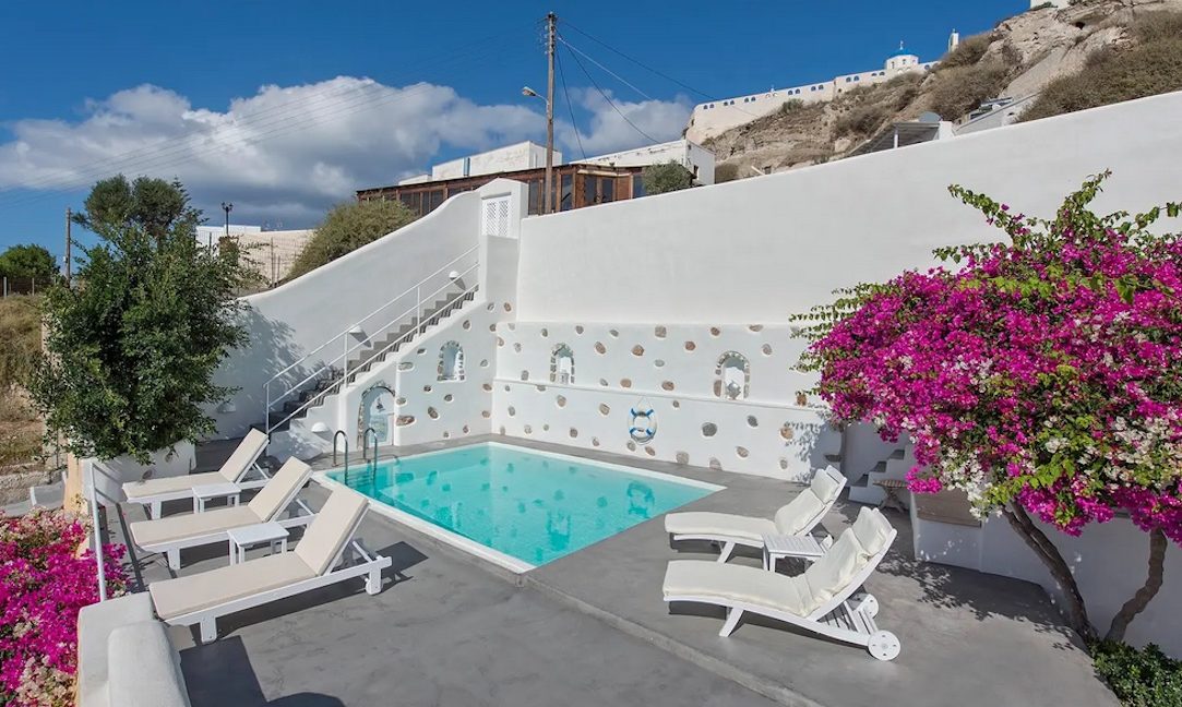 House with pool in Santorini for Sale, Santorini Property 1