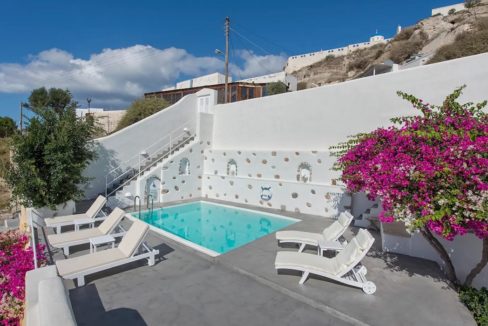 House with pool in Santorini for Sale, Santorini Property 1