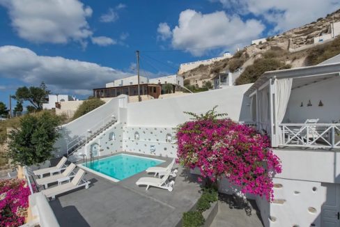 House with pool in Santorini for Sale, Santorini Property 2