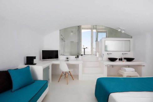 Oia Santorini, Santorini real Estate 11