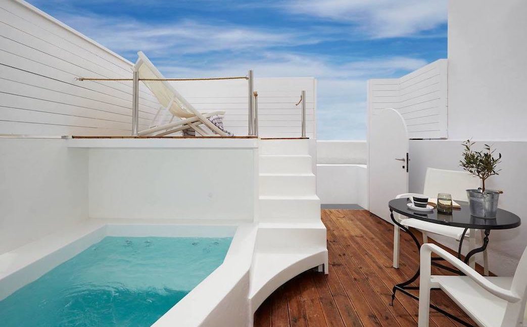 Oia Santorini, Santorini real Estate 24