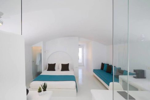 Oia Santorini, Santorini real Estate 9