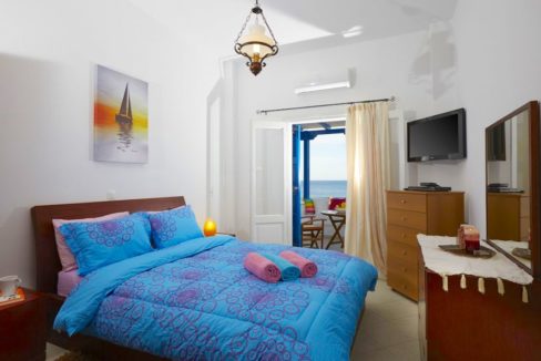 Seafront Traditional House Santorini, Santorini Properties for Sale 2
