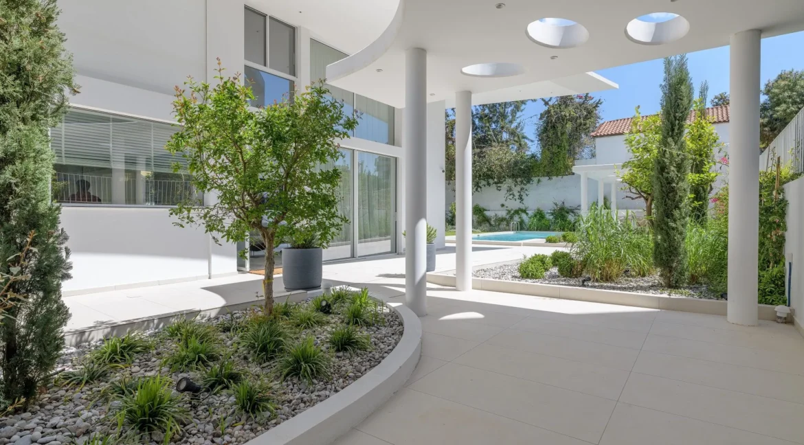 Luxurious Maisonette Glyfada, Southern Suburbs Athens 13