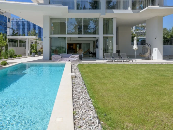 Luxurious Maisonette Glyfada, Southern Suburbs Athens