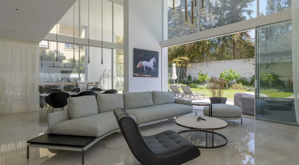Luxurious Maisonette Glyfada, Southern Suburbs Athens 8