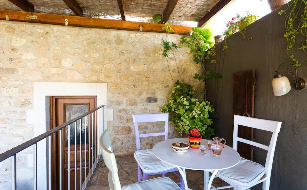 Villa Casa Sanguinazzo historical building in Crete 18