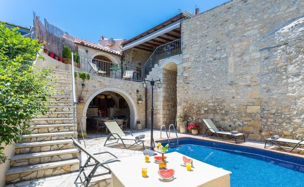 Villa Casa Sanguinazzo historical building in Crete 21
