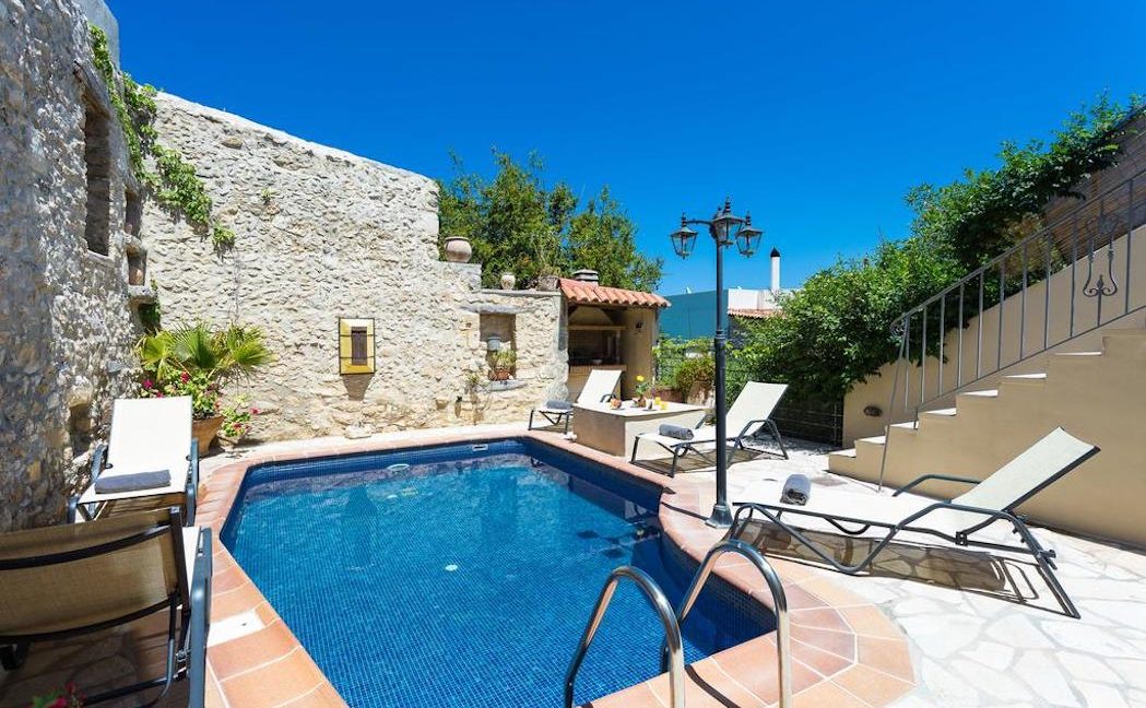 Villa Casa Sanguinazzo historical building in Crete 23