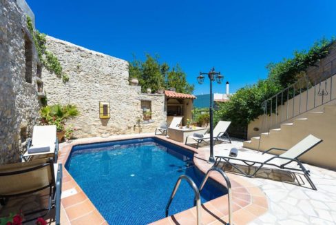 Villa Casa Sanguinazzo historical building in Crete 23