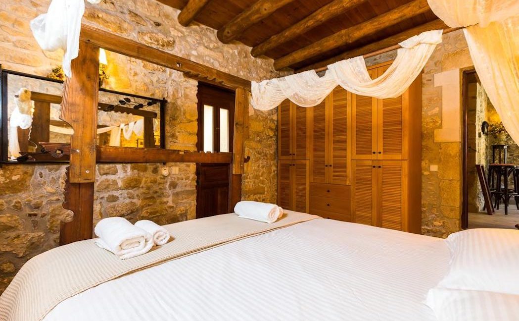 Villa Casa Sanguinazzo historical building in Crete 6