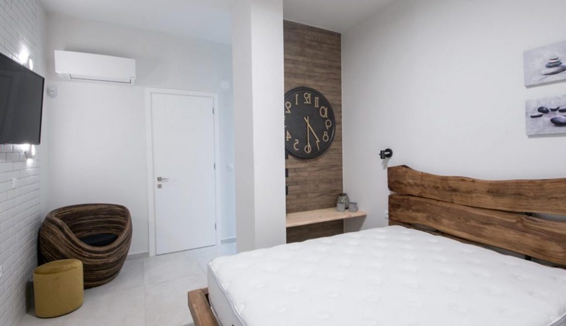 Villa for sale in Agios Nikolaos Crete Greece 8