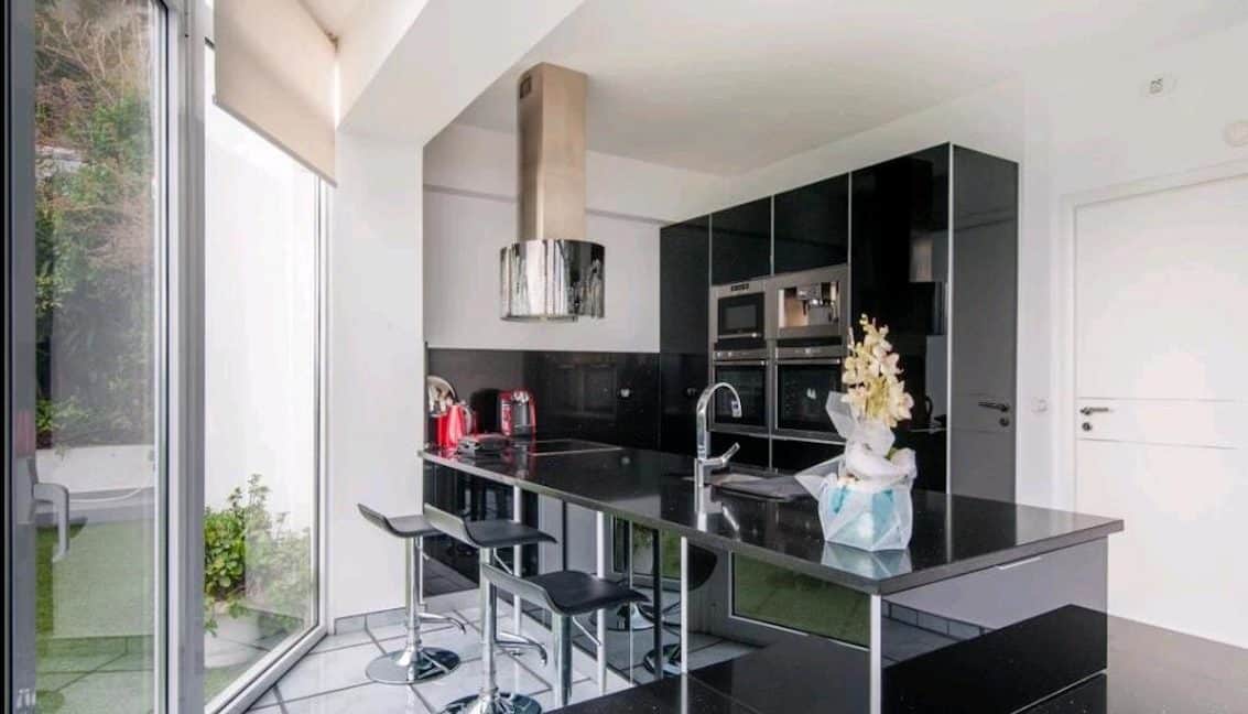 Villa in South Athens with Sea Views, Porto Rafti Villa for sale 1
