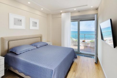 Beachfront house Chanioti Halkidiki, Halkidiki Properties 5