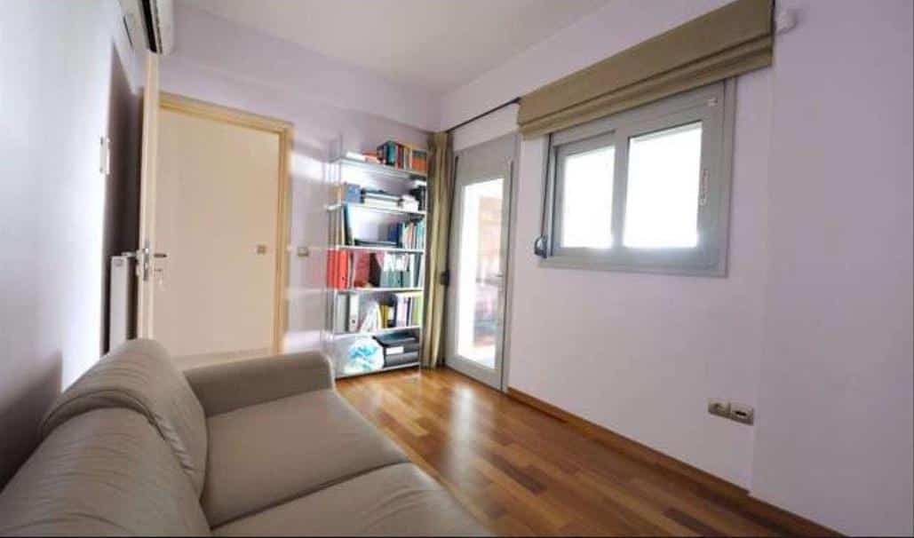 Floor apartment for Sale in Athens, Ilioupoli 10