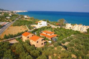 Home by the sea in Corinthos, Economy House near the sea