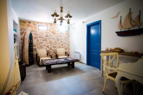 Single House in Akrotiri Santorini, House Santorini 15