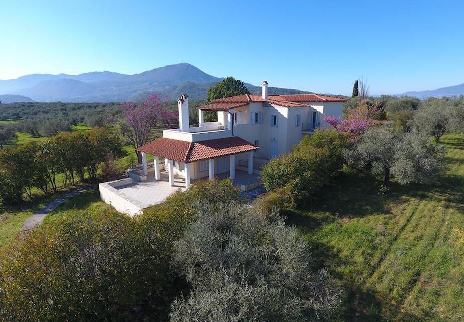 Villa for sale in Kavos Evia Greece, Real Estate Greece 24