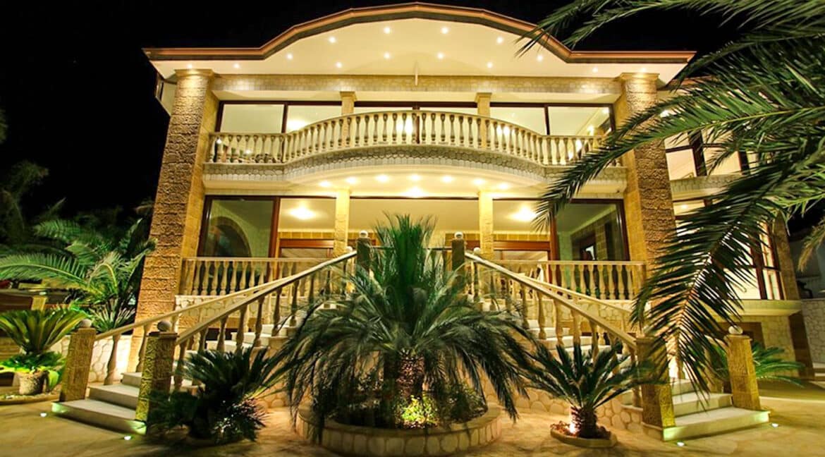 Luxury Sea front Villa in Attica FOR SALE - Porto Germeno, Luxury Beachfront Estate Greece, Luxury Estates Greece 33