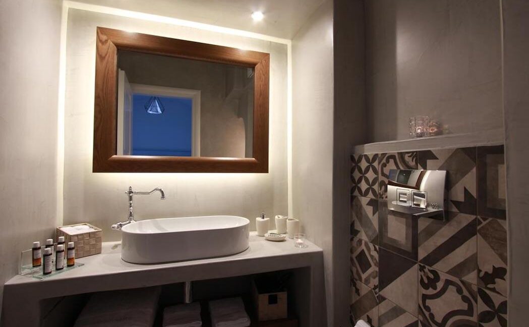 Property in Oia Santorini, Properties Santorini Greece 9