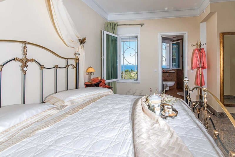 Villa Zante Greece for sale in 37.80456235493,20.89694192687,14